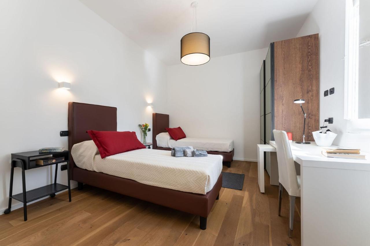 Comfort Apartment Panicale Firenze Bagian luar foto