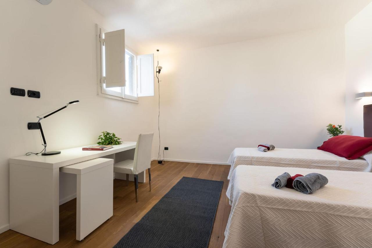 Comfort Apartment Panicale Firenze Bagian luar foto