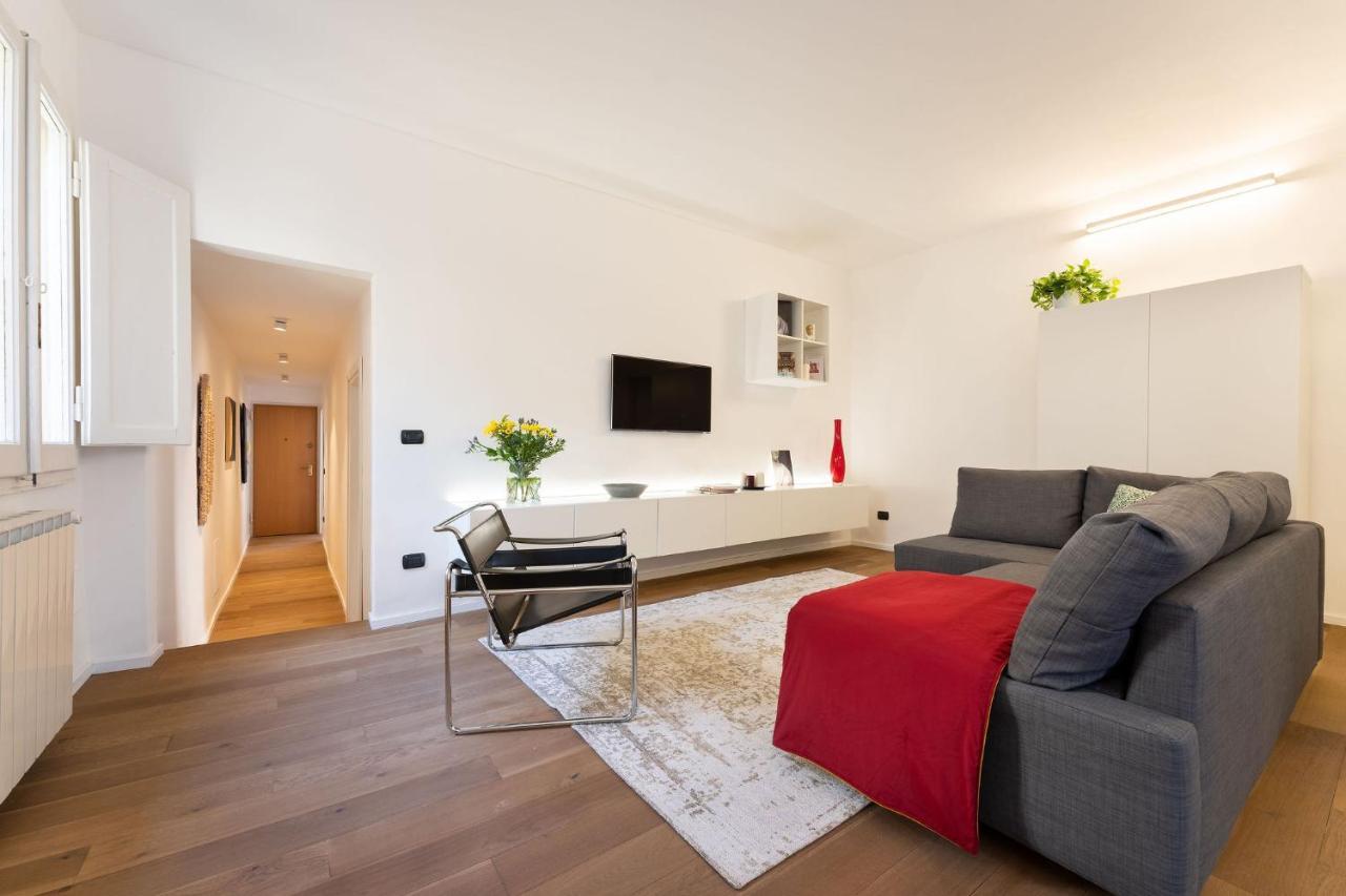 Comfort Apartment Panicale Firenze Bagian luar foto
